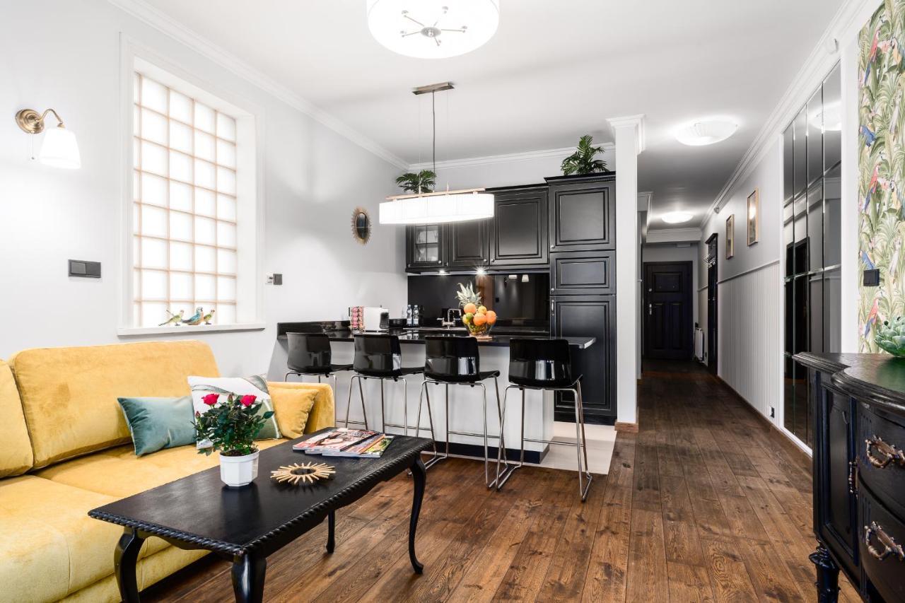 Sanhaus Apartments - Capri - Apartamenty 200 Metrow Od Plazy I Deptaka 소포트 외부 사진